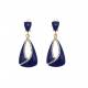 Oorclips blauw met een strass rand in het midden van de hanger