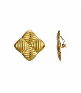 Oorclips | goudkleurige streepmotief | elegante fashion essential