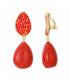 Oorclips met een rode druppel hanger en steentjes detail