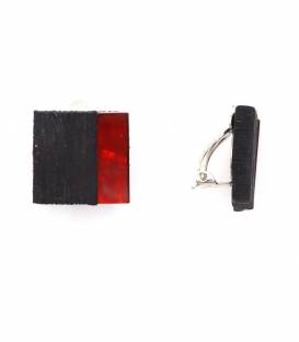 Oorclips | Rood parelmoer en zwart hout | Grafische look